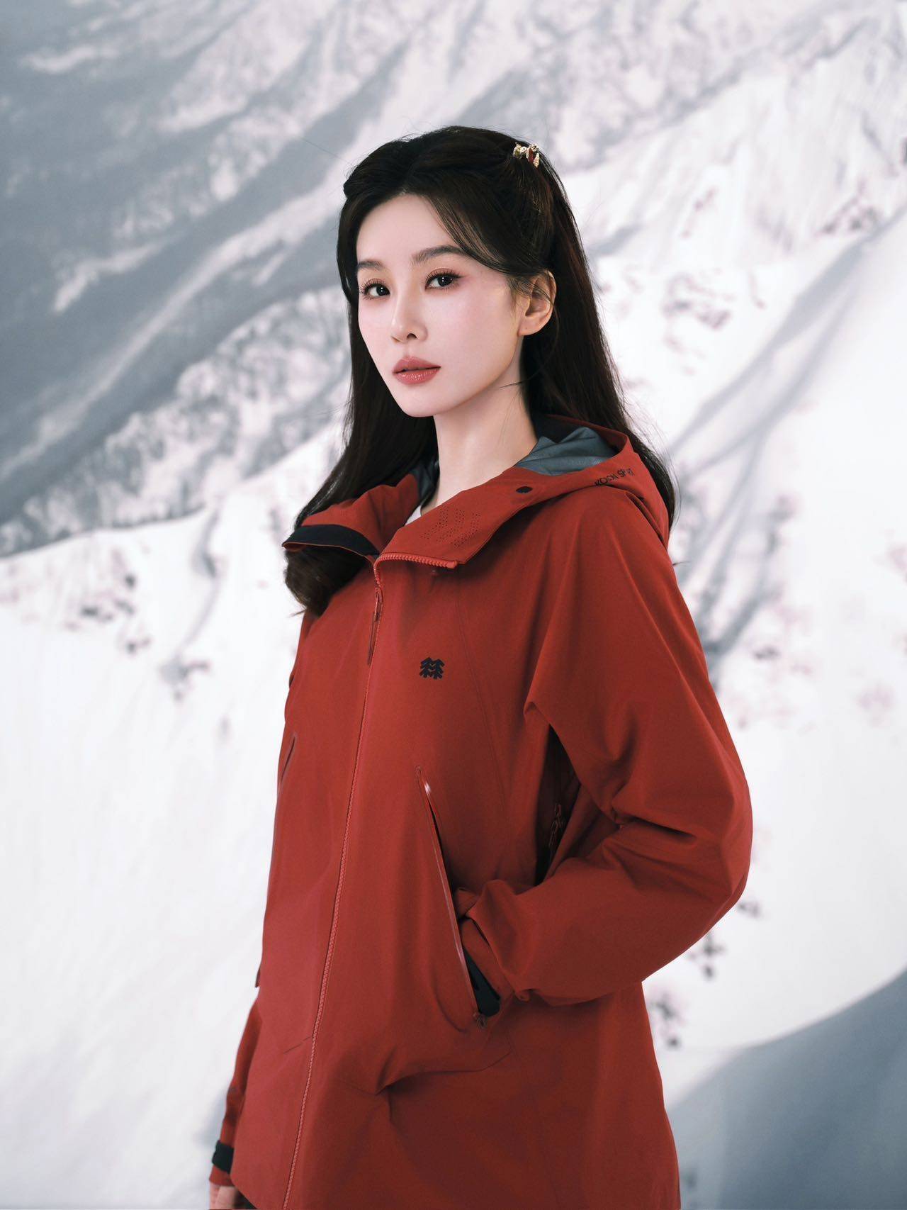 AG真人国际厅刘诗诗北京活动再现名场面！女大装扮+宠粉送咖啡双向心动(图6)